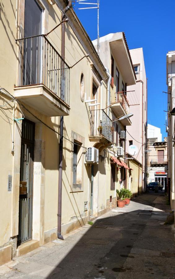 Teseo Siracusa In Ortigia Fuori Dalla Ztl Apartment Syracuse Ngoại thất bức ảnh